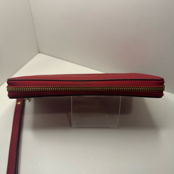 Michael Kors EUC Red Saffiano Leather Jet Set Wallet With Wrist Strap - Picture 5 of 16